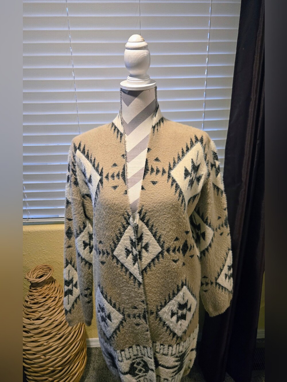 Beige Aztec-Pattern Open-Front Cardigan Sweater - Picture 6 of 15
